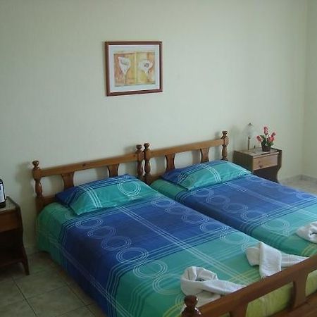 Yianna Studios & Apartments Геракини Екстериор снимка