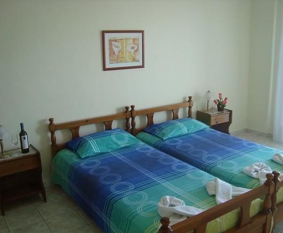Yianna Studios & Apartments Геракини Екстериор снимка